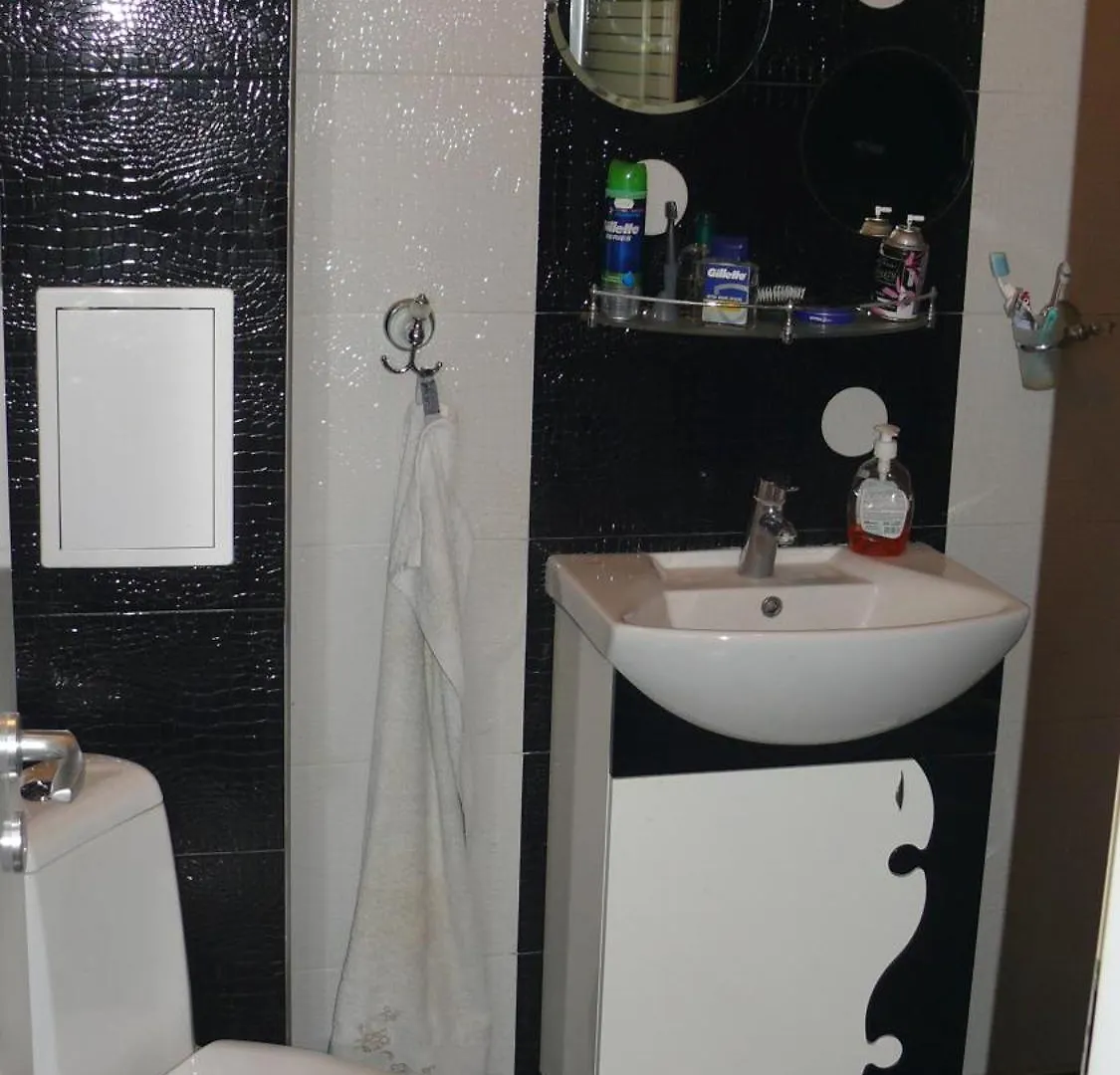 Apartmán 3-Х Комнатный Аппартамент Burgas City 0*,  Bulharsko