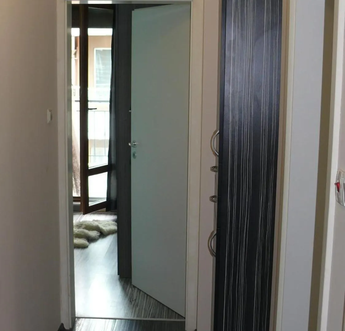 Apartmán 3-Х Комнатный Аппартамент Burgas City
